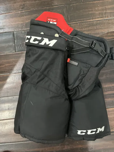 CCM Men's Jetspeed FT485 Ice Hockey Protective Pant Senior Pants Small. Used Twice