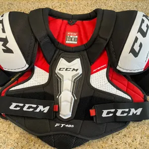 CCM JetSpeed FT485 NHL Hockey Player Shoulder Pads Senior Medium Used Twice