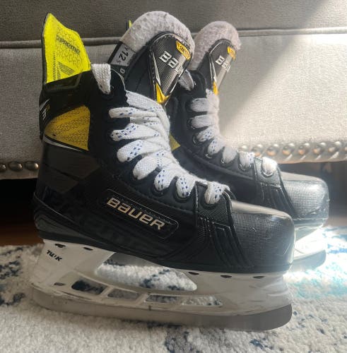 Bauer Supreme 3S Pro Hockey Skates Regular Width 12.5 (Used)