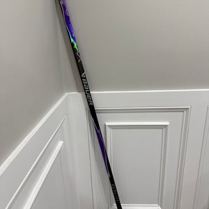 Senior Bauer Vapor FlyLite Left Handed Hockey Stick P92 (New) 70 flex purple