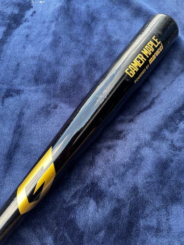 2020 Marucci Gamer Bat Maple 25 oz 30" (Used)