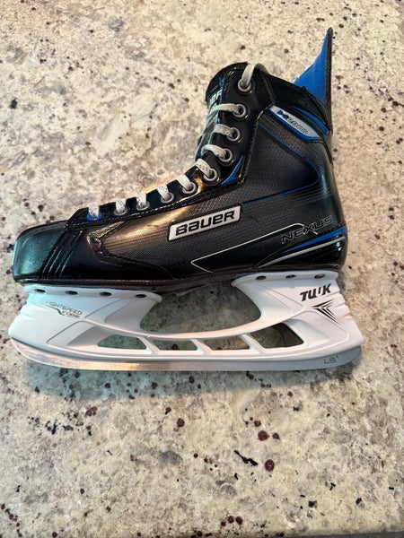 Bauer Nexus 2900 Hockey Skates Regular Width 10 (Used)