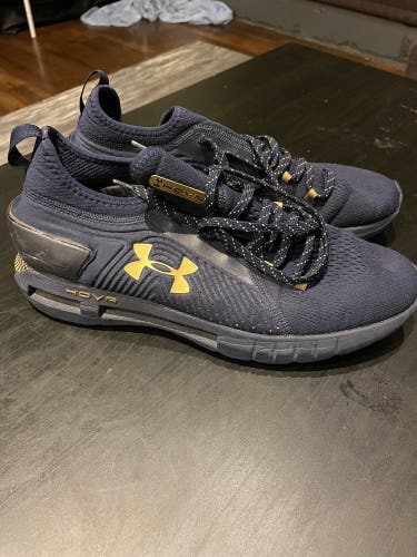 Blue Men's Size M 11.0 (W 12.0) Adult Under Armour Shoes (Used)