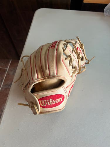 Wilson A2000 RH Infield Baseball Glove 11.5" (Used)