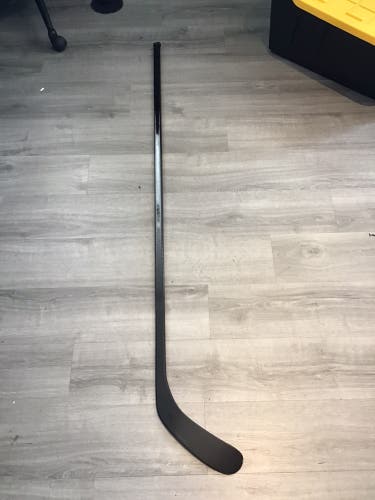 Senior PRO Right Handed Hockey Stick P92 (New)