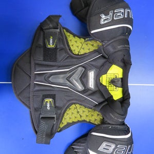 Medium Junior Bauer Supreme S190 Shoulder Pads (Used)