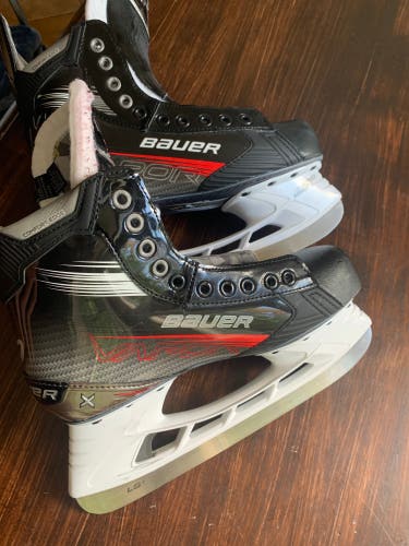 Bauer Vapor X3 Hockey Skates Regular Width 8 (New)
