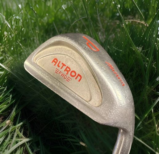 Men's Mizuno Right Handed Pitching Wedge Regular Flex Steel Shaft (Used)