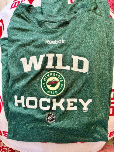 Pro Stock Reebok Speedwick NHL Minnesota Wild Longsleeve Base Layer Shirt Large