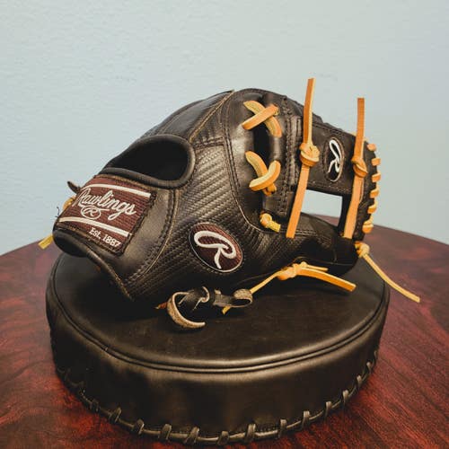 Heart of the Hide PROR204-2BBCF Baseball Glove 11.5" RHT PRISTINE CONDITION