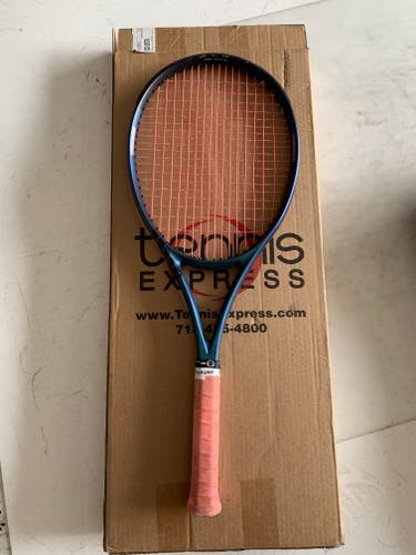 Ultra 100L Tennis Racquet - Adult Used (Retail $282.80)