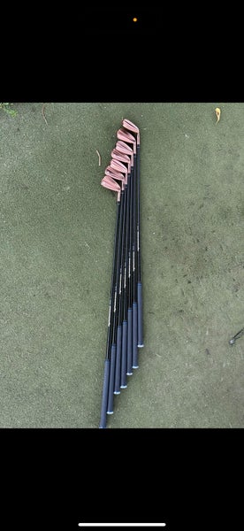 Men's 2025 TaylorMade P-790 Right Handed Iron Set Stiff Flex 7 Pieces Graphite Shaft (New)