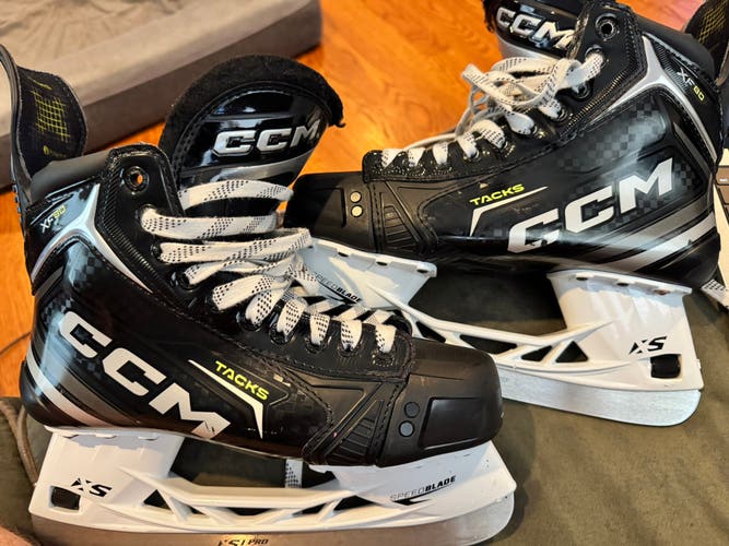 2025 CCM Tacks XC 80 Hockey Skates Regular Width 8 (Like New)