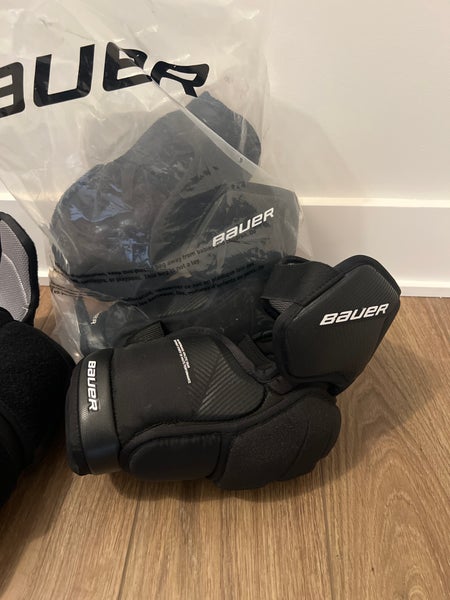Senior Medium Bauer Pro Series Elbow Pads (New)