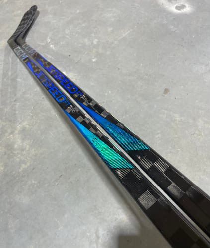 CCM JETSPEED FT7 PRO 2 PACK Pro Stock Hockey Stick Grip P90M 95 Flex Right 2903