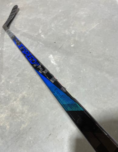 CCM JETSPEED FT6 PRO, Pro Stock Hockey Stick Grip P90M 100 Flex Right 2972