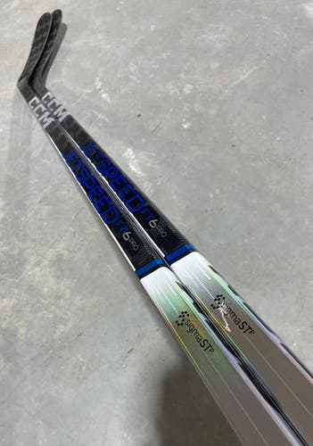 CCM JETSPEED FT6 PRO 2 PACK Pro Stock Hockey Stick Grip P90M 100 Flex Right 2972
