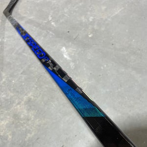 CCM JETSPEED FT7 PRO, Pro Stock Hockey Stick Grip P90M 95 Flex Right 2983