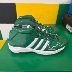 Men's Size M 11.5 (W 12.5) Adidas Shoes (Used)
