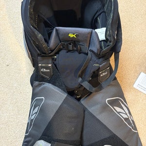 Senior Large Reebok 9K Girdle (Used)