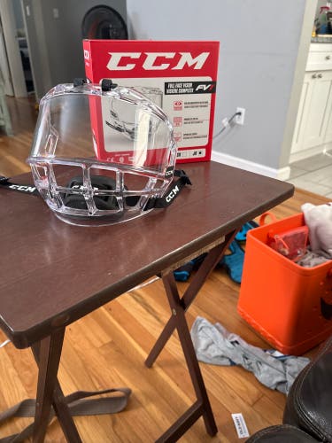 Small CCM FV1 Visor (Used)