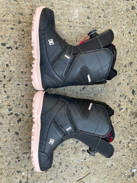 Women's Size M 6.0 (W 7.0) DC Snowboard Boots Medium Flex All Mountain (New)