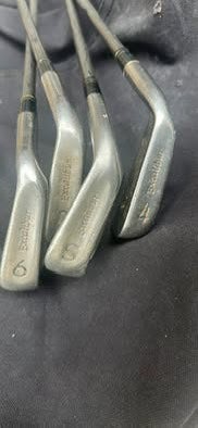 Men's Right Handed Iron Set 4 Pieces Steel Shaft (Used)