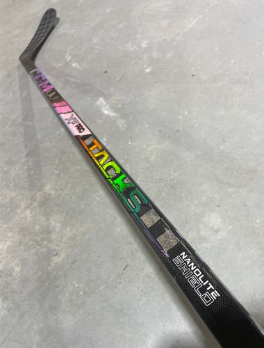CCM Tacks XF PRO, Pro Stock Hockey Stick Grip 75 Flex P28M Right 2961