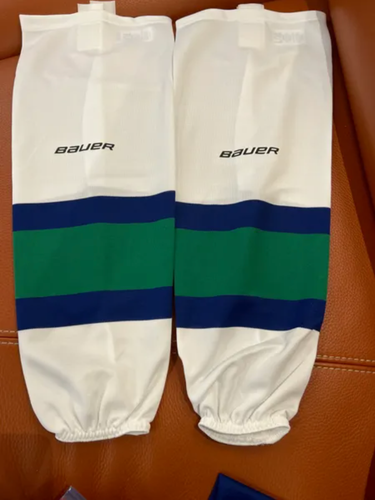 White Junior Large Bauer Socks (New)