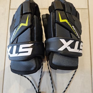 STX Stallion 200 Lacrosse Gloves Medium, Black  (Like New)