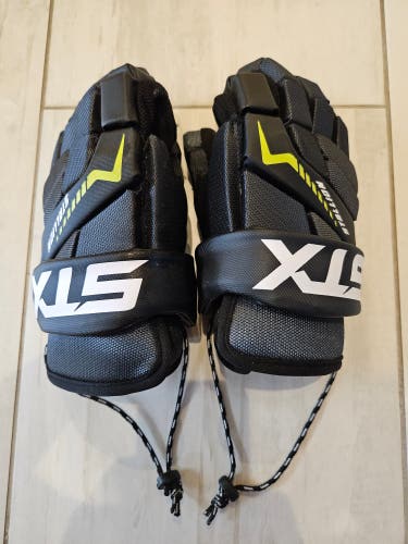 STX Stallion 200 Lacrosse Gloves Medium (Used-Like New)