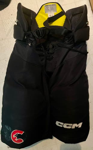 Men's Senior Medium+2 CCM HPTK Hockey Pants (Used)