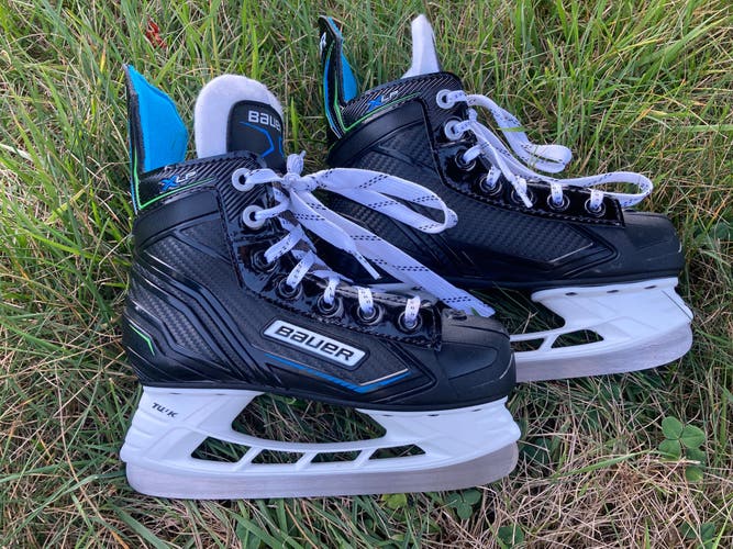 2021 Bauer XLP Hockey Skates 13 (New)