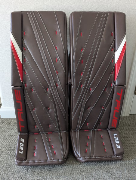 33" True L20.2 Goalie Leg Pads (Used)
