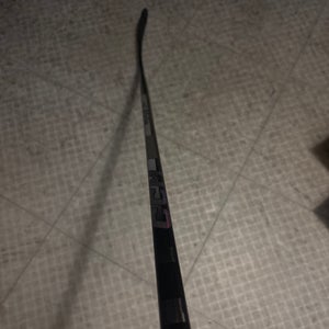 Junior CCM Tacks XF Pro Left Hand Hockey Stick 50 Flex P28 (Rarely Used) (Great Condition)