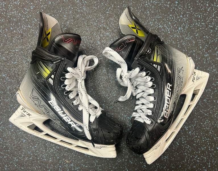 Pro Stock Bauer Vapor Hyperlite 2 Hockey Skates 8 Fit 2 New Flylite Footbeds