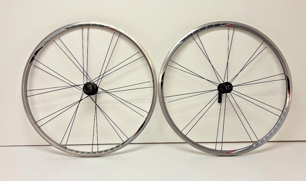 Bontrager Select 24/20-Spoke Gray Aluminum 650C Road Bike Wheelset Fast Shipping