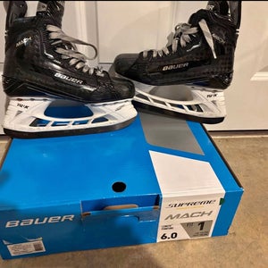 Bauer Supreme Mach Hockey Skates Regular Width 6 (Used)