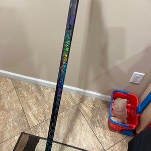 Senior right hand p28 65 flex Bauer twitch hockey (used)