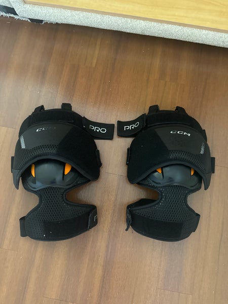 CCM Pro knee pads goalie