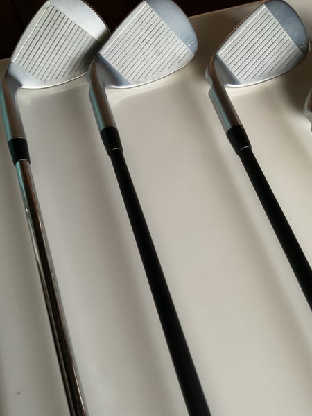 Men's 2025 Ping G440 Right Handed Iron Set (6 Clubs) #6 - #9, PW, GW Graphite Shaft (Used)