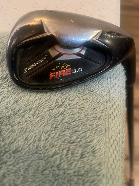 Right Handed Iron Set Regular Flex 9 Pieces Graphite Shaft (Used)
