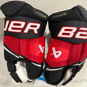 Bauer Vapor Hyperlite Gloves 13"  (New) Senior