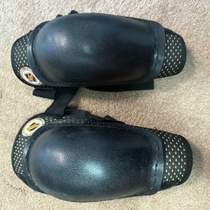 Large Youth  Elbow Pads (Used)