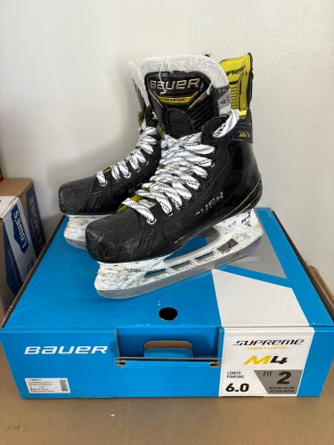 Bauer Supreme M4 Hockey Skates 6 (Used)