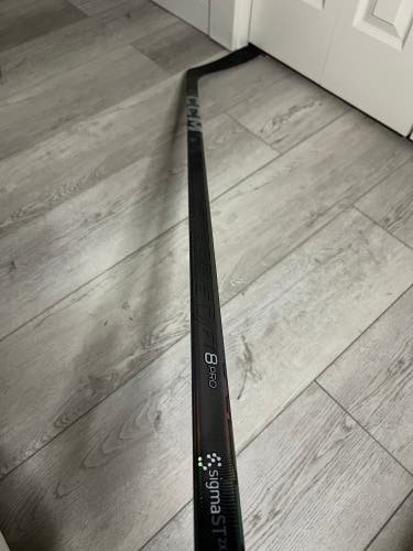 Senior CCM JetSpeed FT8 Pro Right Handed Hockey Stick P29 (New)