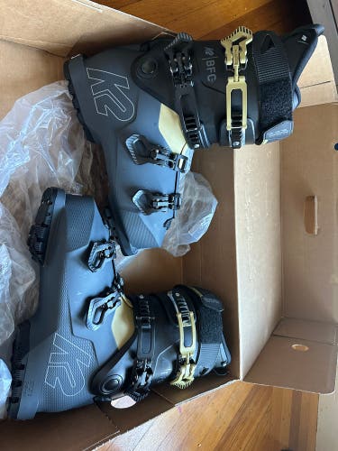 Mondo 27 & 27.5 Unisex K2 BFC All Mountain Ski Boots Soft Flex (Used)