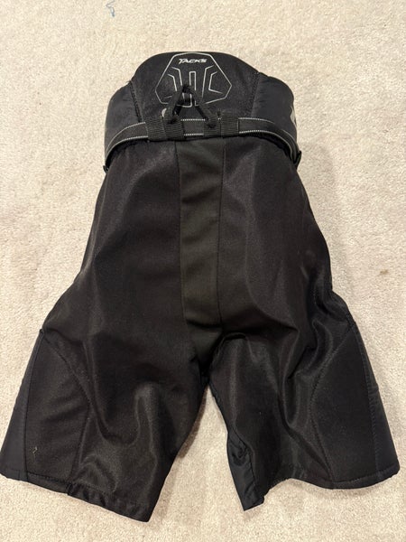 Men's Junior Medium CCM Tacks 9550 Hockey Pants (Used)