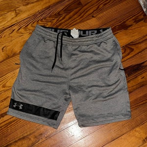 Gray XL Men's Under Armour Shorts (Used)