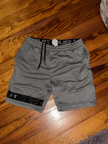 Gray XL Men's Under Armour Shorts (Used)